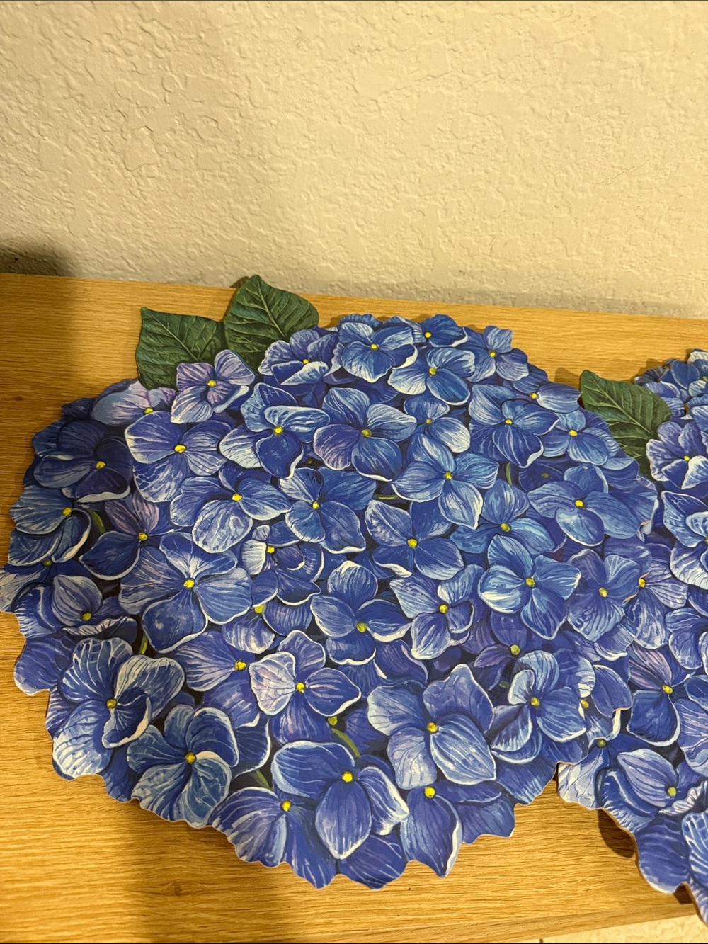 Lot of Hydrangea plate holders chargers place mats cork